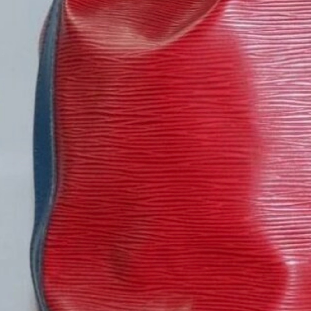 Louis Vuitton EPI Noe Red and Toledo Blue Bucket Bag - Picture 3 of 14